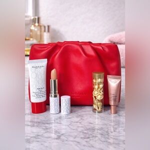 Elizabeth Arden Skincare & Beauty Gift Set with Cosmetic Bag